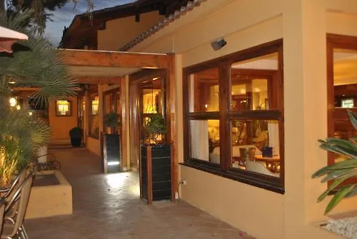 Hotel Restaurant Ceferino ヴィラノヴァ・イ・ラ・ジェルトル 3*,  スペイン