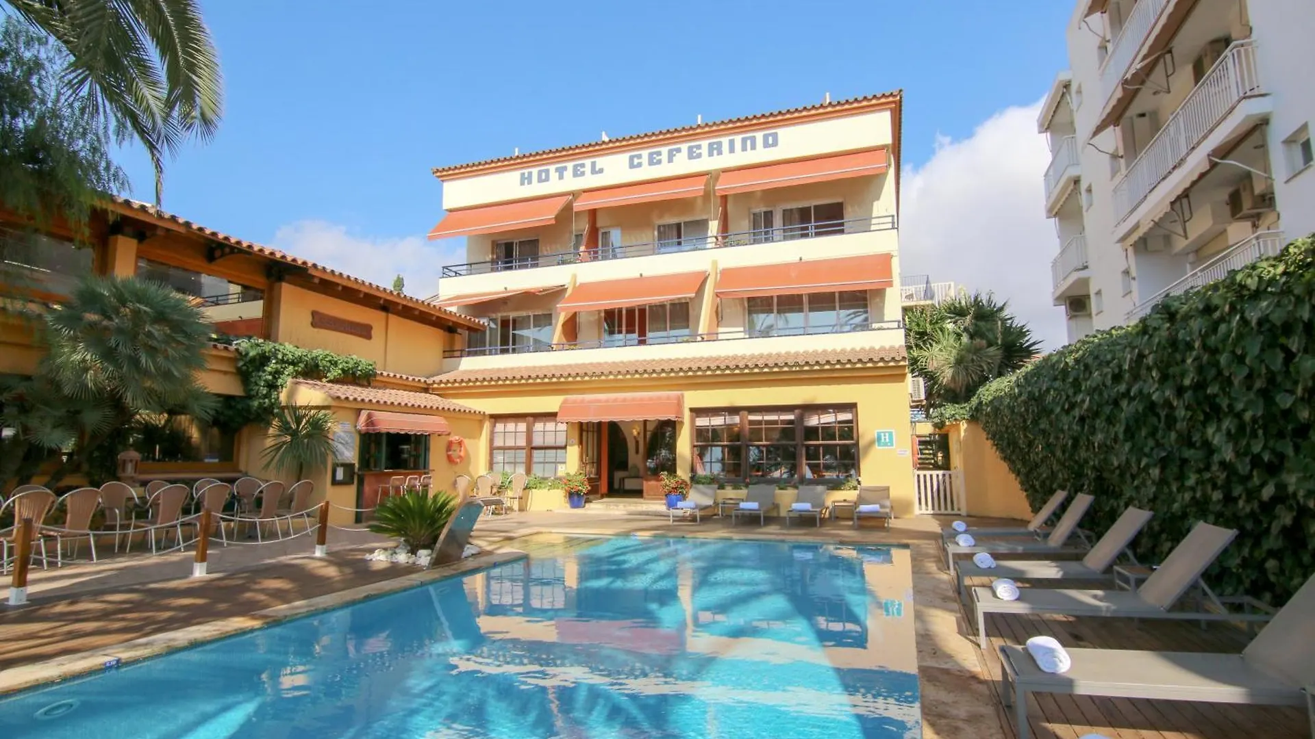 Hotel Restaurant Ceferino ヴィラノヴァ・イ・ラ・ジェルトル